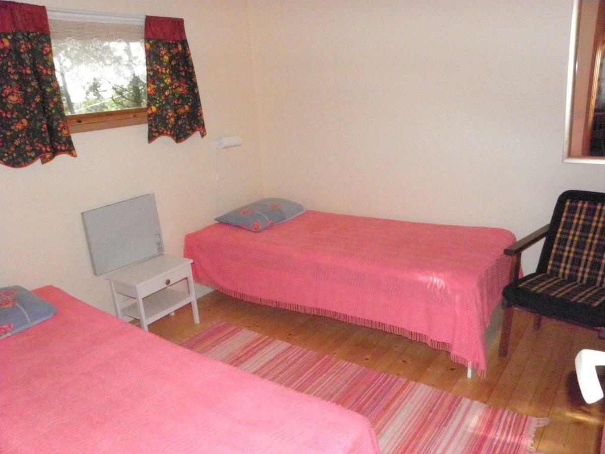 Soederoe Stugby Villa Finstrom Dış mekan fotoğraf